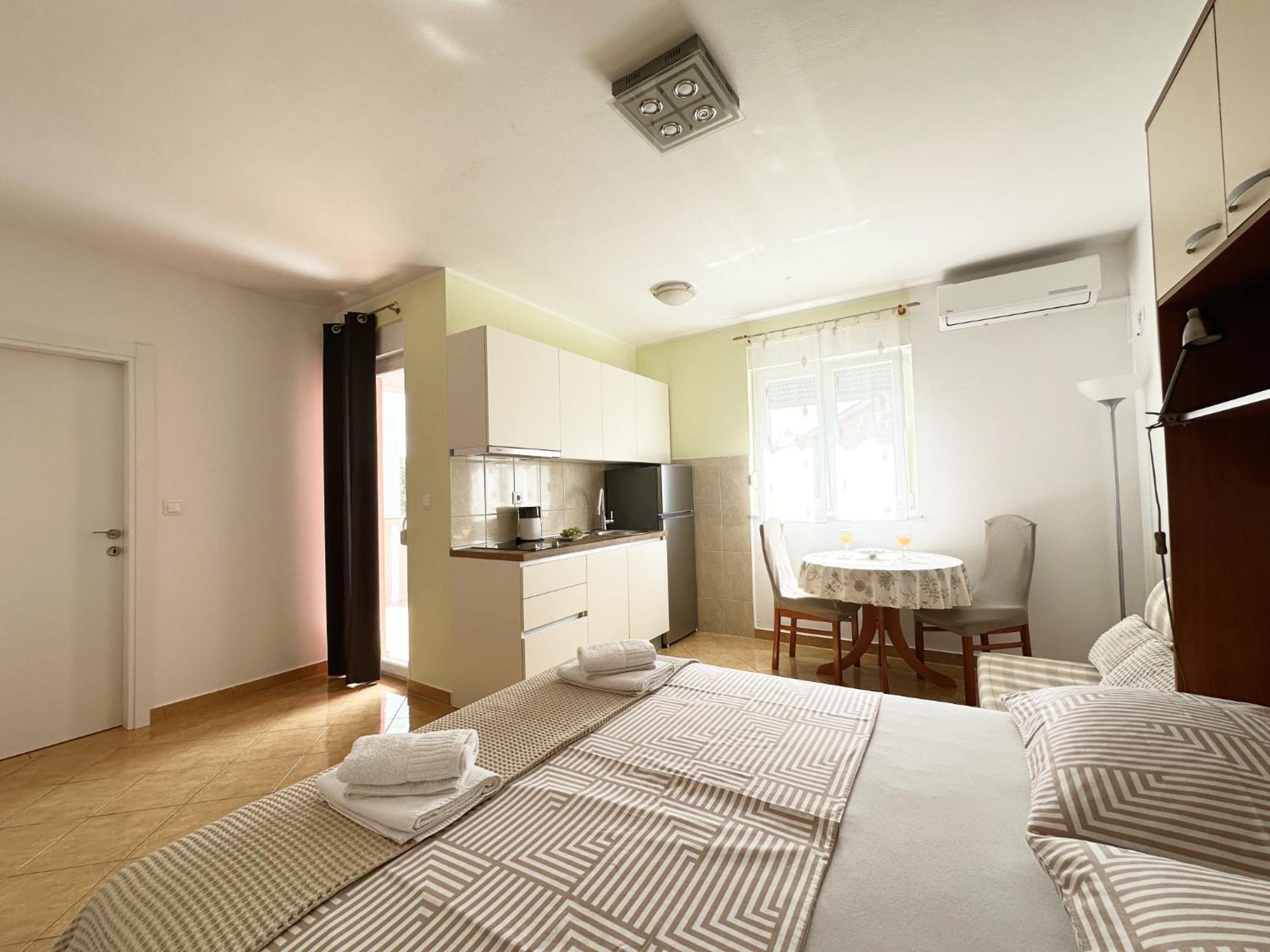 Apartments Villa Miranda Vodice Kültér fotó